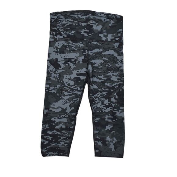 Under Armour Women's Gray/Black Capri Leggings, M, Compression Heatgear Fast Fly - Picture 1 of 8